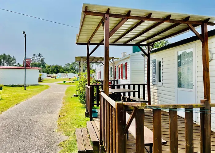 Aldeamento Turístico Bumgalow 5x Pataias