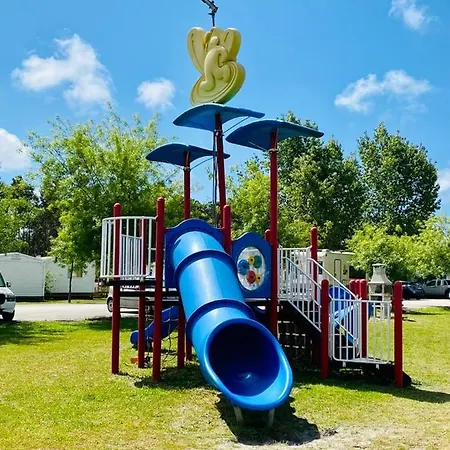 Bumgalow 5x باتاياس